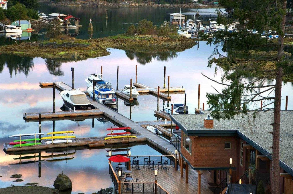 vancouver mom bloggers painted boat